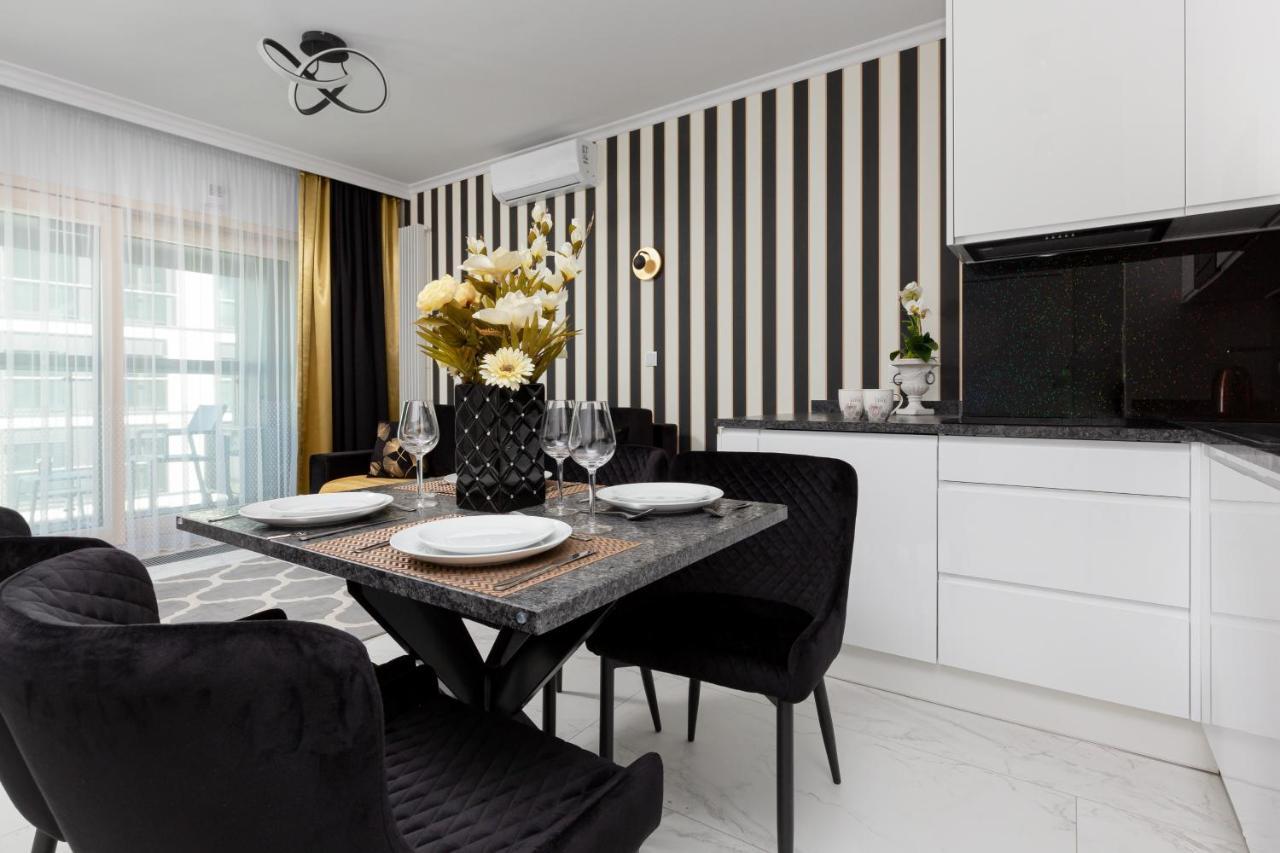 Mennica Residence - City Center Apartments By Noclegi Renters 华沙 外观 照片
